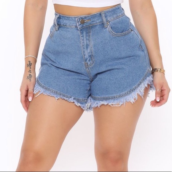 BRAND NEW | FN High Waisted Frayed Shorts - Picture 2 of 6